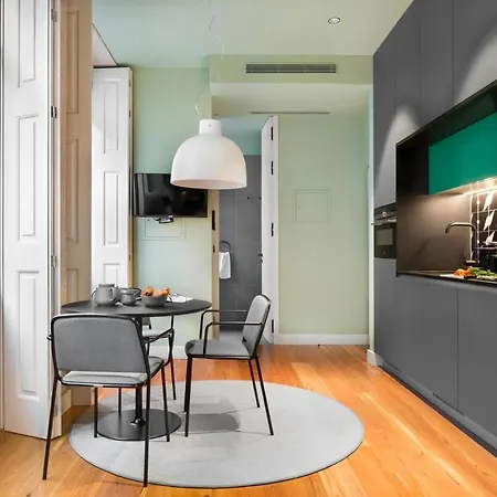 Center 3- W Ac Apartment